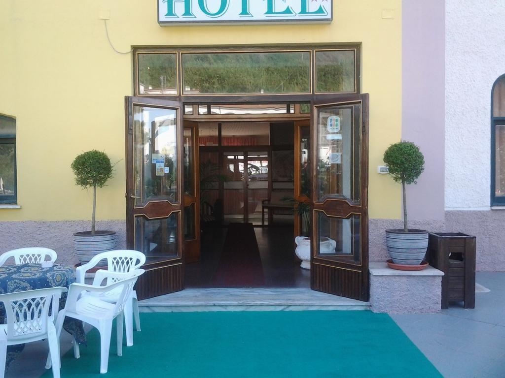 Hotel Sud Fuscaldo Ngoại thất bức ảnh